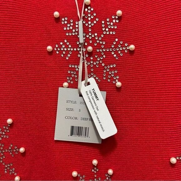 Liv Milano Red Holiday Embellished Sweater Rhinestone Pearl Snowflakes Sz S NWT - Picture 3 of 11